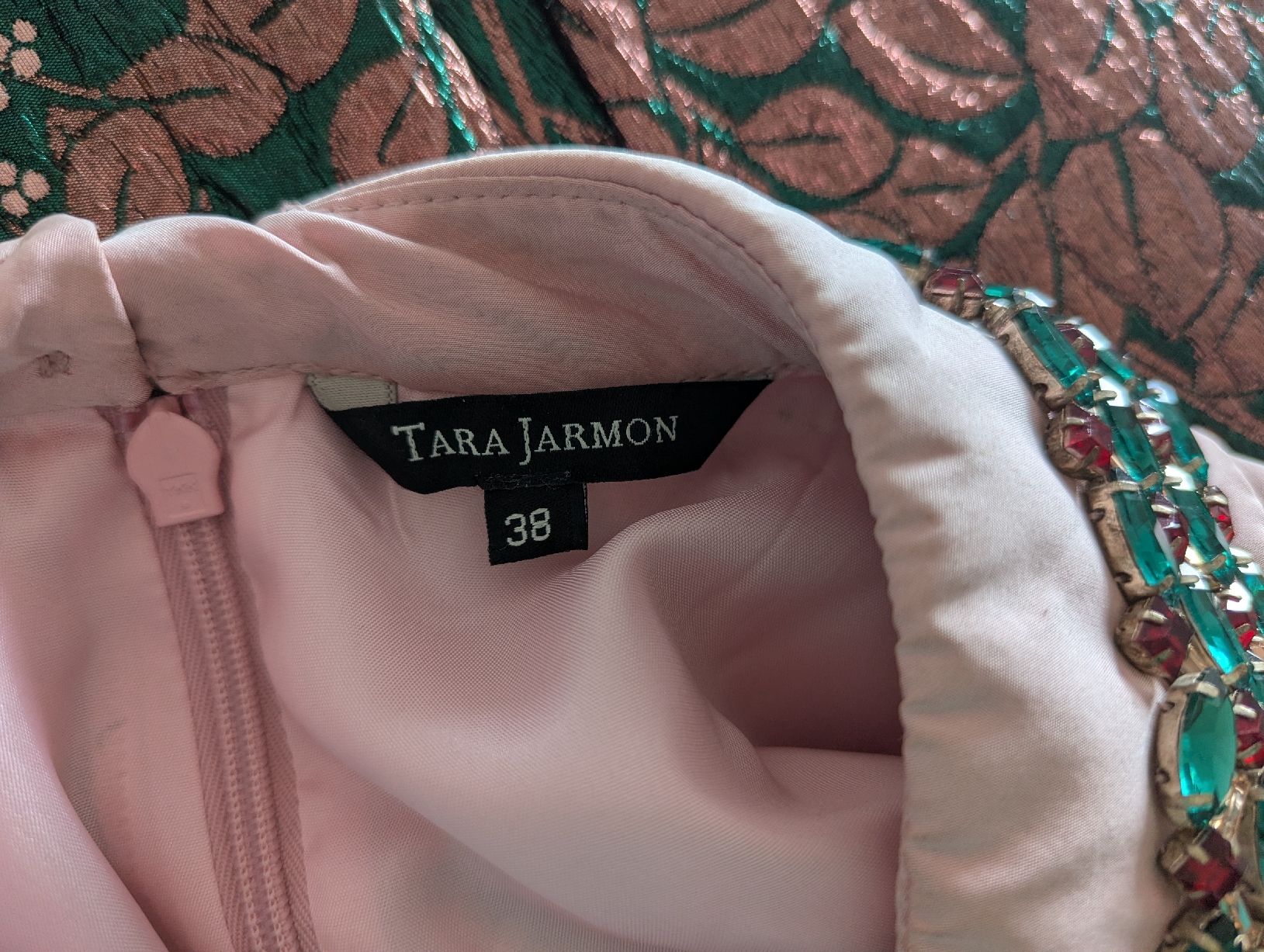 Tara Jarmon Vestiti: superbe robe Tara jarmon 38 – Nuovo (secondo la descrizione) da Montreux venduto da dem_gyt9 5