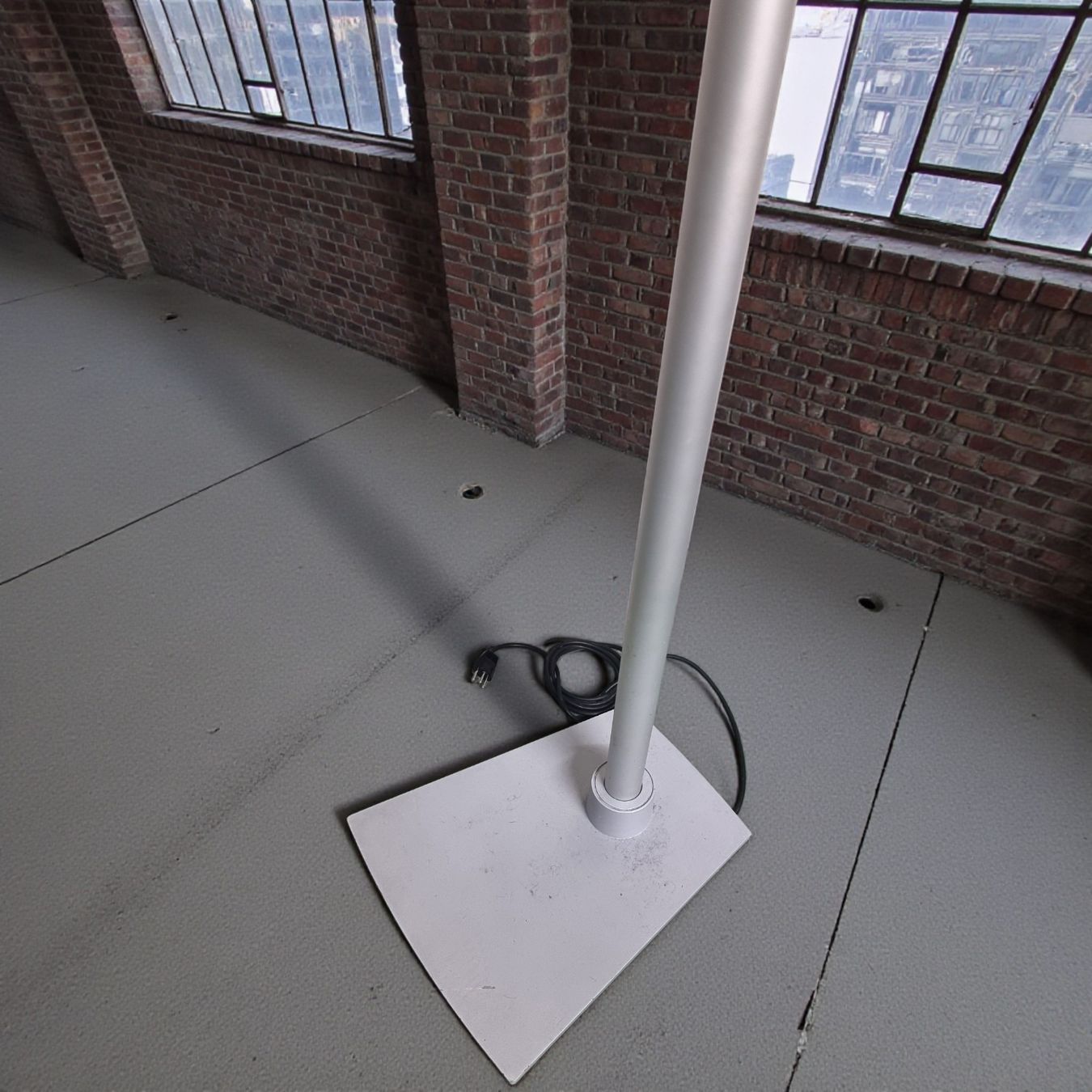 Lampes: 10 Stehleuchten Hallenleuchten, LTS Tran Tek System – D'occasion à Zürich par Pinogaudio 3