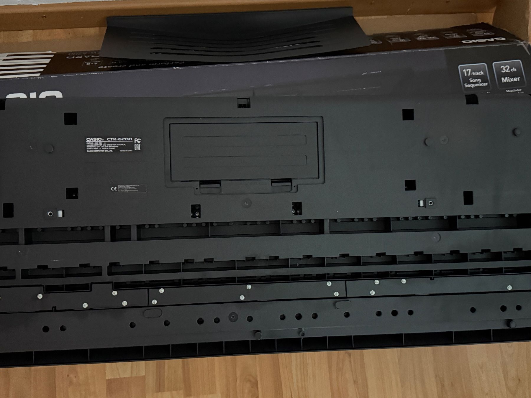 Casio Strumenti musicali: Casio ELECTRONIC KEYBOARD CTK-6200 mit orginal Verpackung – Usato da Niederuzwil venduto da bentorem 6