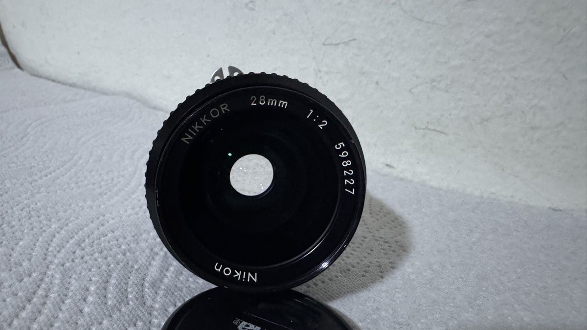 Nikon Objektive: Nikon NIKKOR Objektiv 28mm 1:2 – Gebraucht aus Zürich von beli_30 2