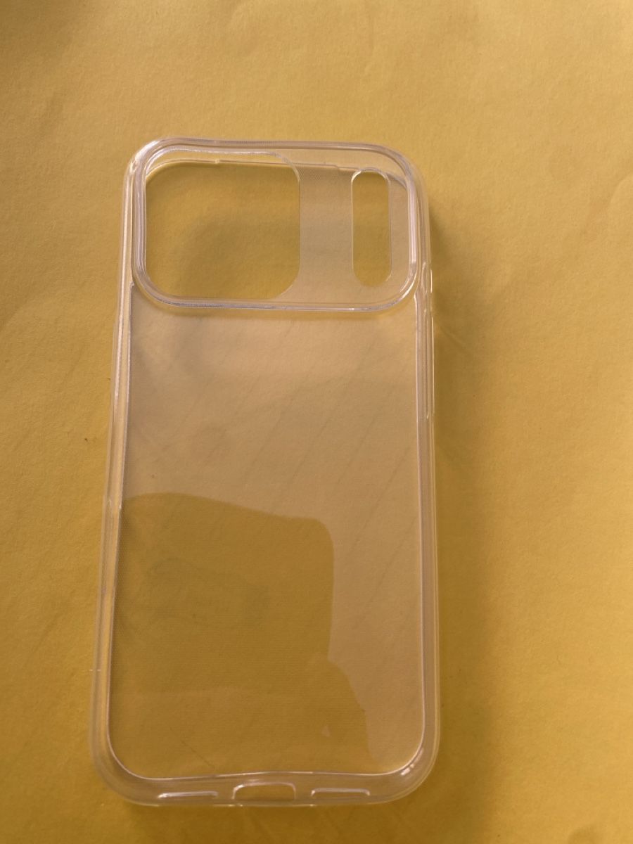Apple Covers & Schutzfolien: Cover iPhone 17 pro – Neu und originalverpackt aus Buttikon SZ von flo_k28b