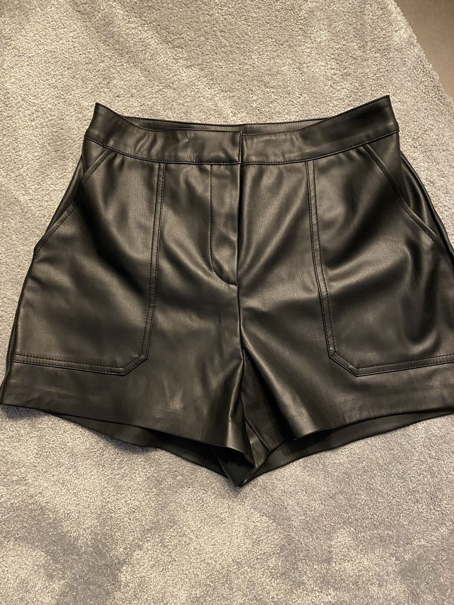 Pantaloni: Shorts Kunstleder Gr.38 – Nuovo (secondo la descrizione) da Solothurn venduto da Marcol333