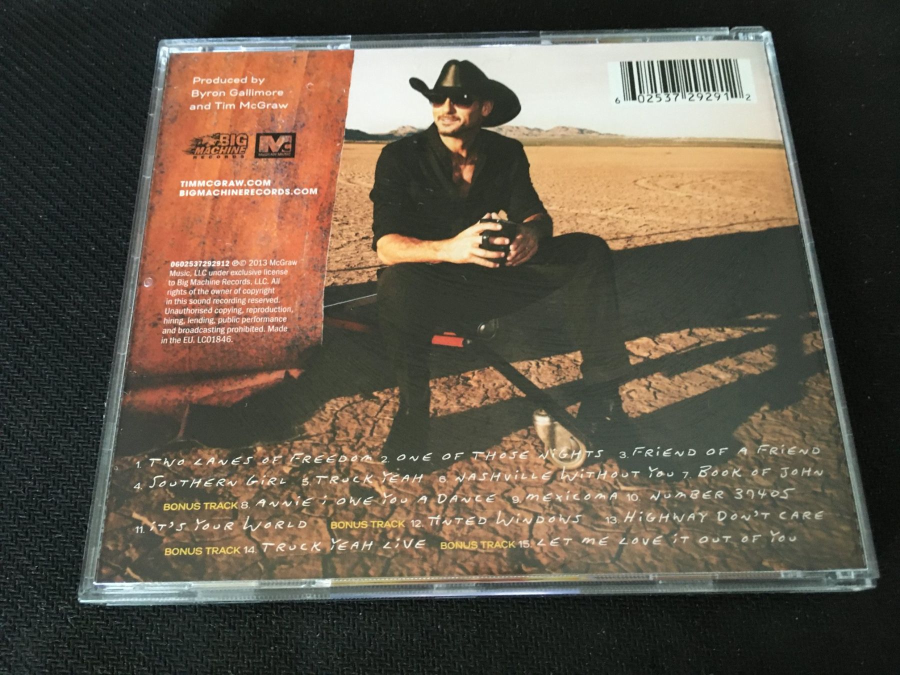 CDs: Tim McGraw - Two Lanes of Freedom -CD- – Gebraucht aus St.Gallen von MedienJoe 2