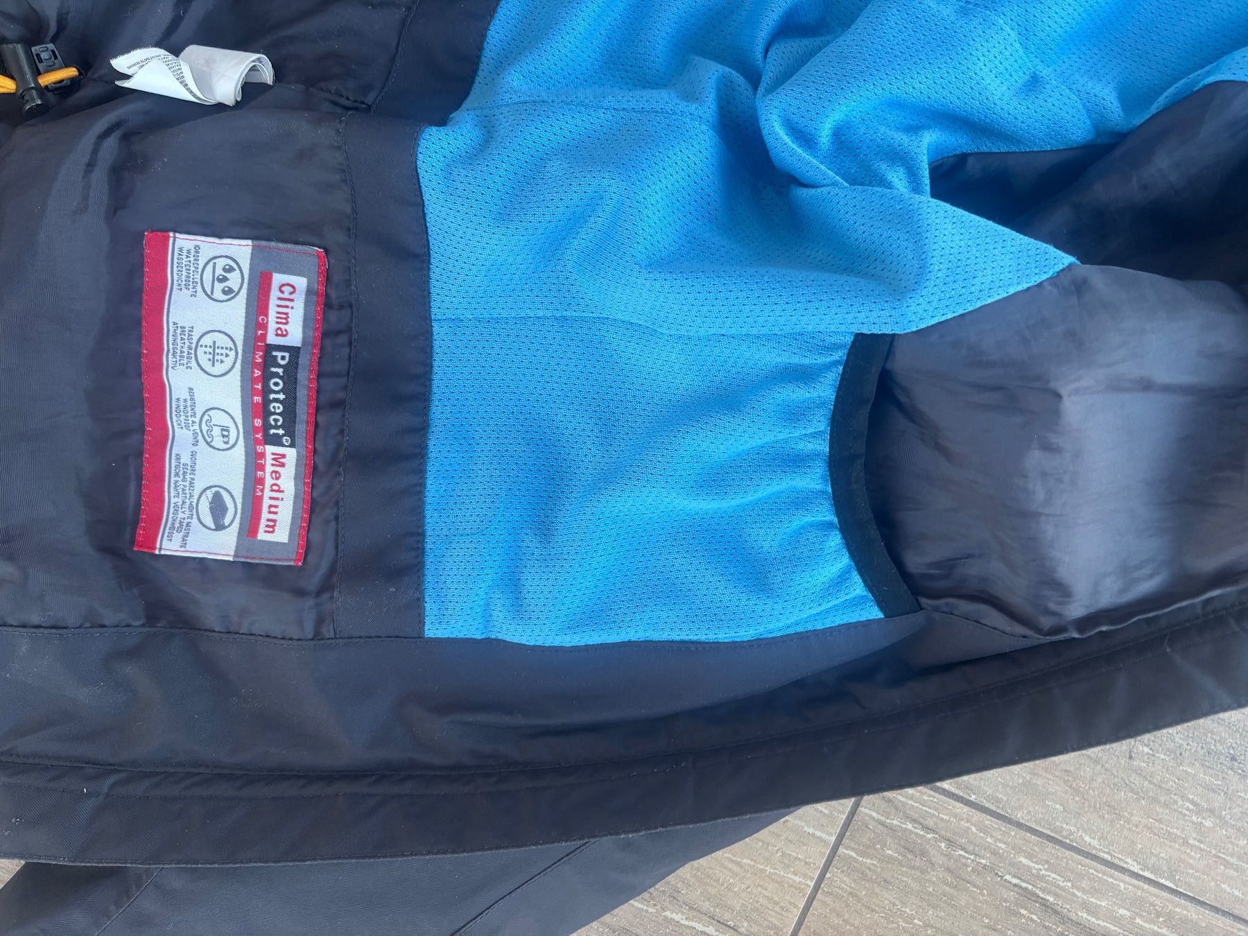 CMP Vestes & Manteaux: 152_CMP_rain jacket – D'occasion à St-George par elena27 2