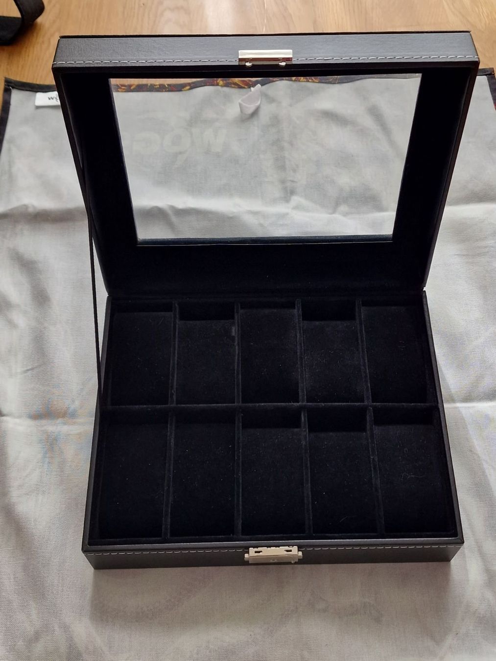 Boîtes de montres: Uhrenbox – Neuf (Voir description) à Köniz par ps5_77vk