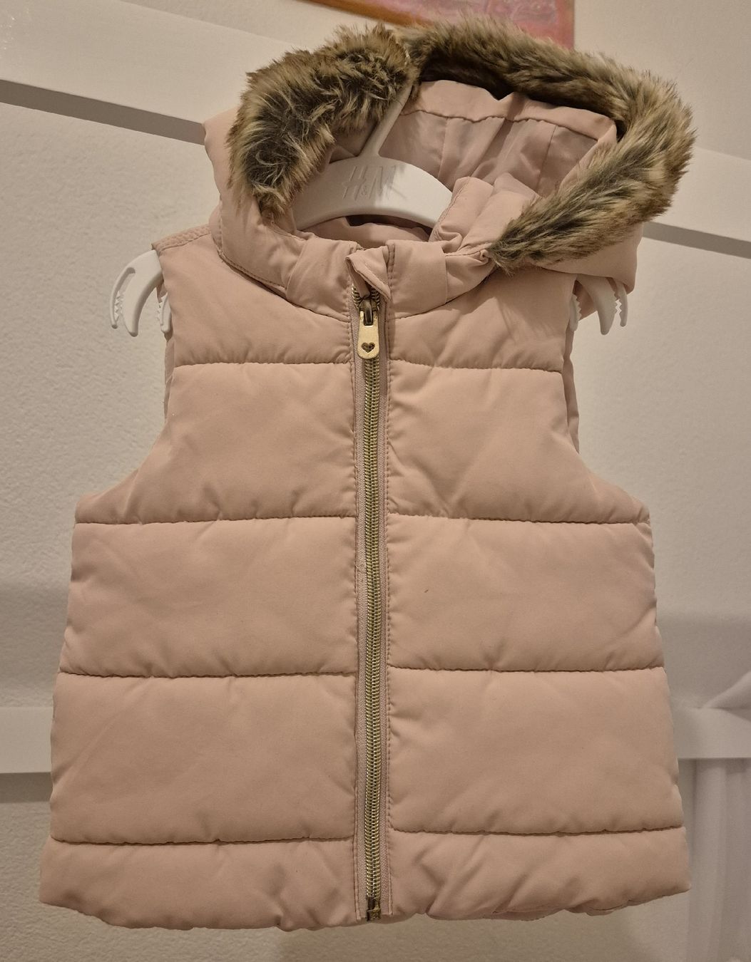 H&M Sonstige Kleidung: H&M Gilet Gr. 80 – Gebraucht aus Villars-sur-Glâne von Thalimey