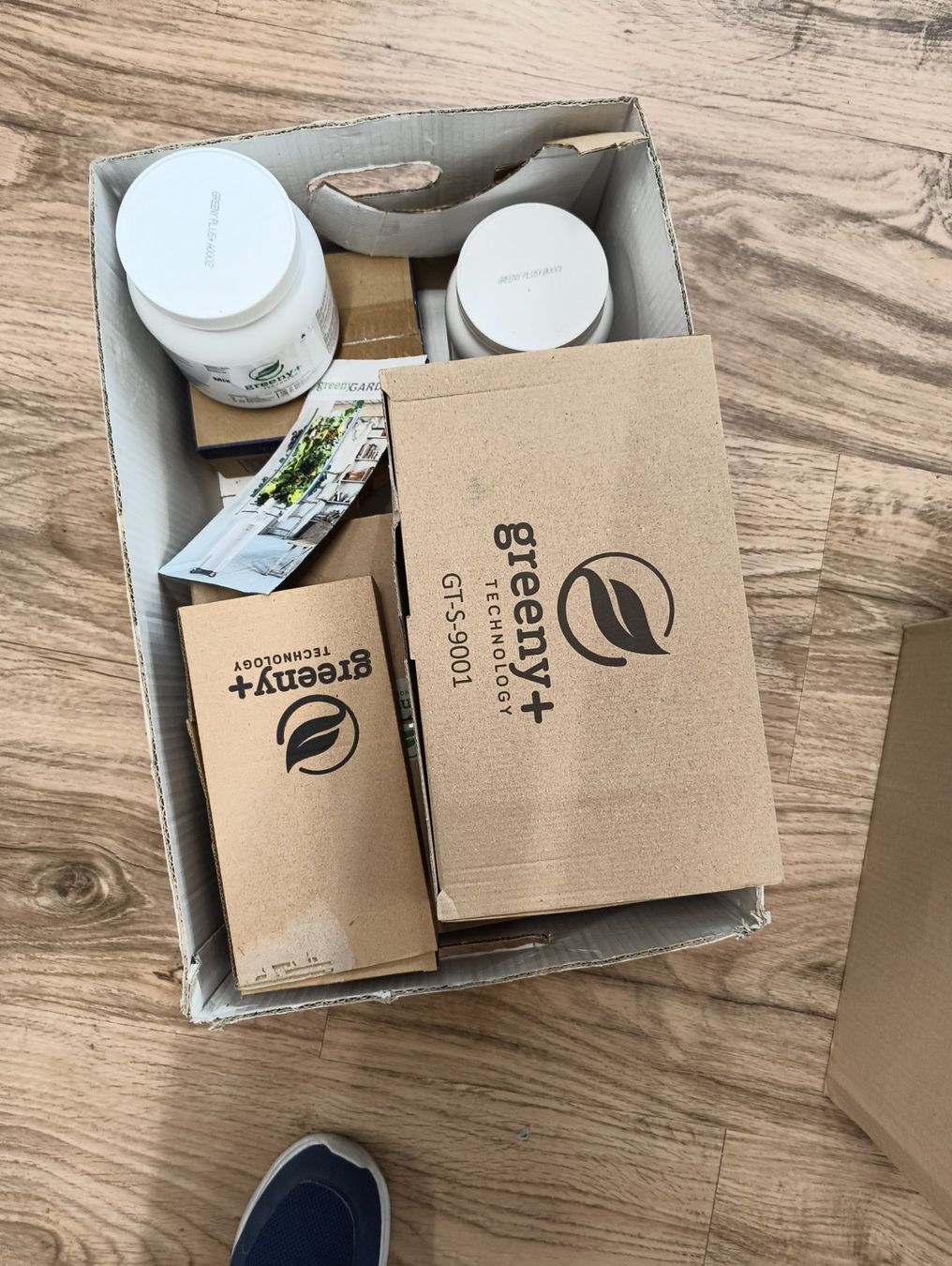 Blumentöpfe: Pflanzenturm von Greeny Garden – Gebraucht aus Basel von bk_brockibasel 5