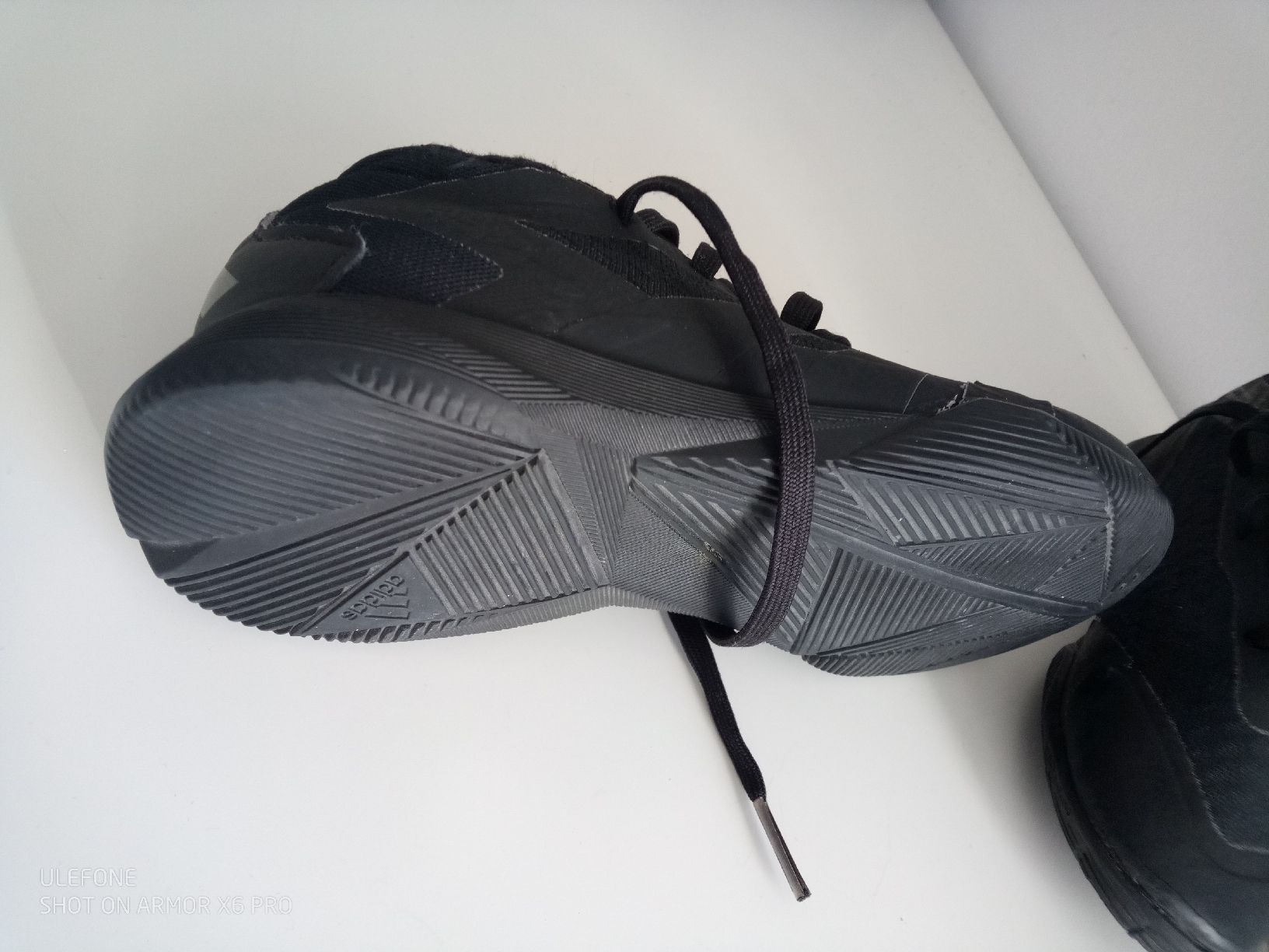 Scarpe per ragazzi: Adidas Predator Hallenschuhe, Grösse 34, Schwarz – Usato da Volketswil venduto da Car1 4