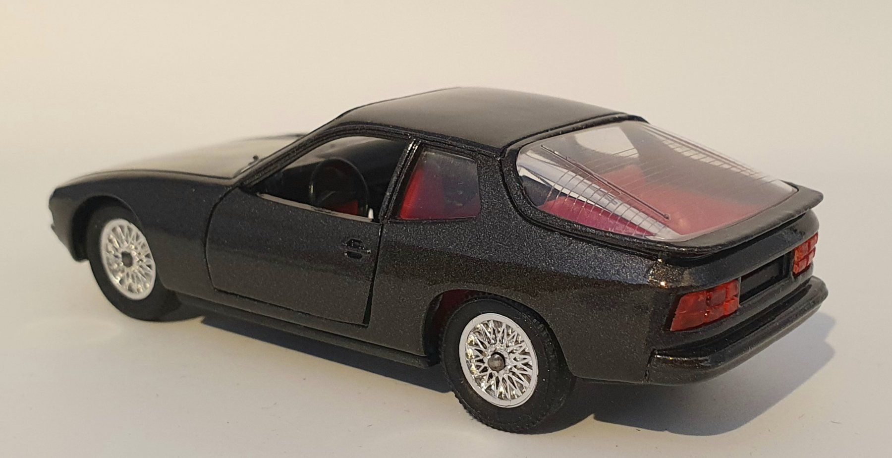 Solido Modellautos: SOLIDO  Porsche 924 Turbo – Gebraucht aus Flawil von RoverVitesse 6