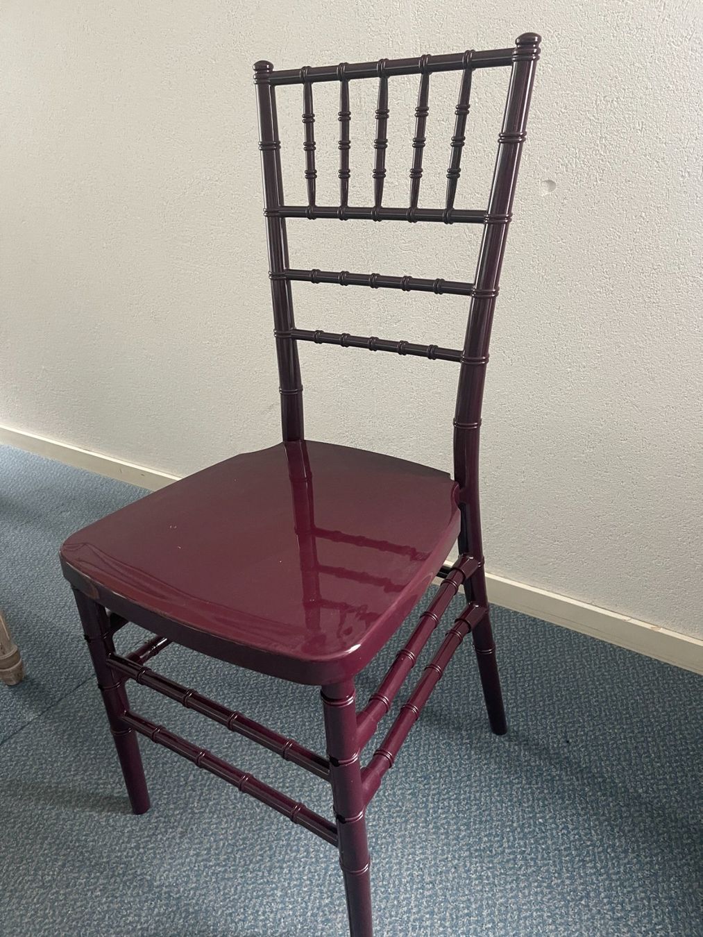 Sedie: NEU!! Stuhl Tiffany bordeaux, 1.- pro Stück! – Nuovo e nell'imballaggio originale da Wallisellen venduto da Unique_23