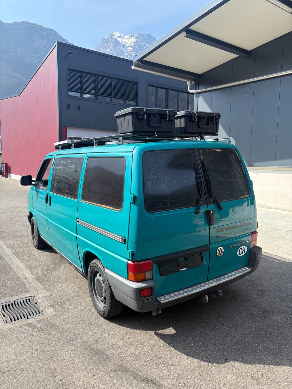 VW Veicoli da campeggio: VW T4 Campingausbau – Usato da Schattdorf venduto da Sven.P. 2