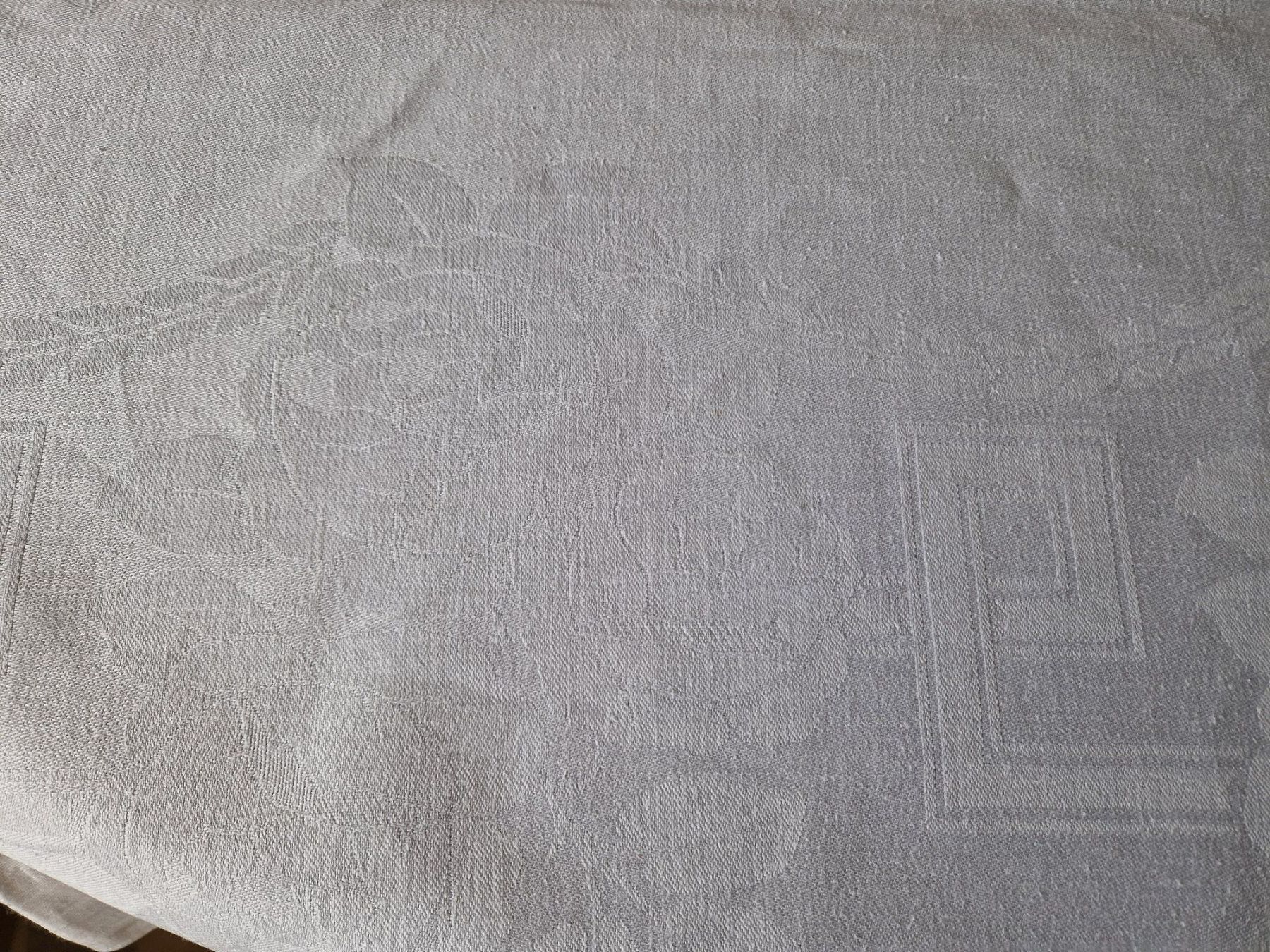 Altra biancheria da tavola: Tischdecke mit Blumenmuster und Monogramm HC – Usato da Bern venduto da Antikbatik 9