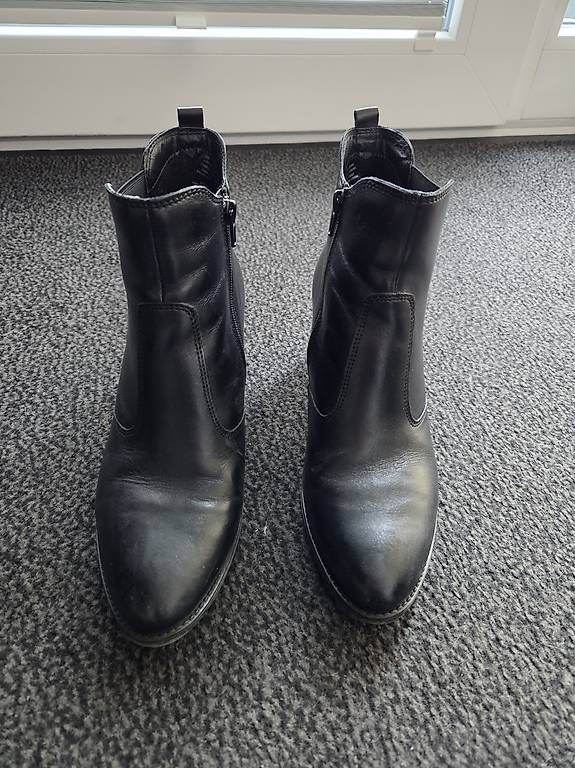 Scarpe da donna: Stiefel Leder schwarz  – Usato da Hilterfingen venduto da boal1980 3
