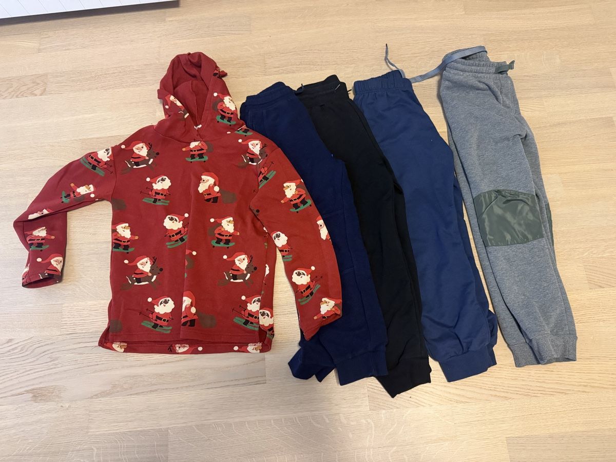 Lotti & Set di vestiti: Kleiderpaket Gr.128-134 – Usato da Büren SO venduto da Kunsthaus-Gallery