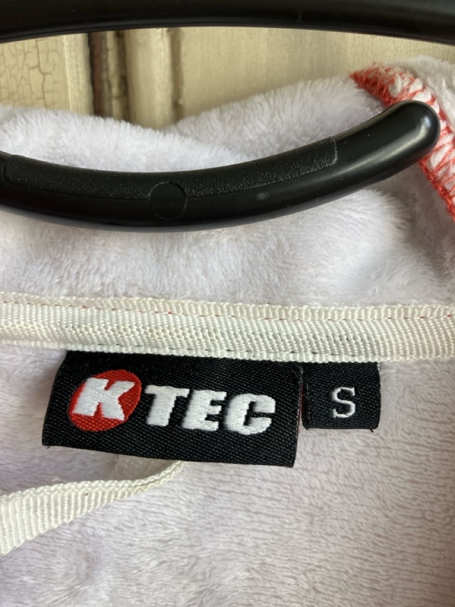 Giacche: Softshell Jacke Gr.S in leuchtendem Korallenrot – Nuovo (secondo la descrizione) da Ebnat-Kappel venduto da Trolley 4