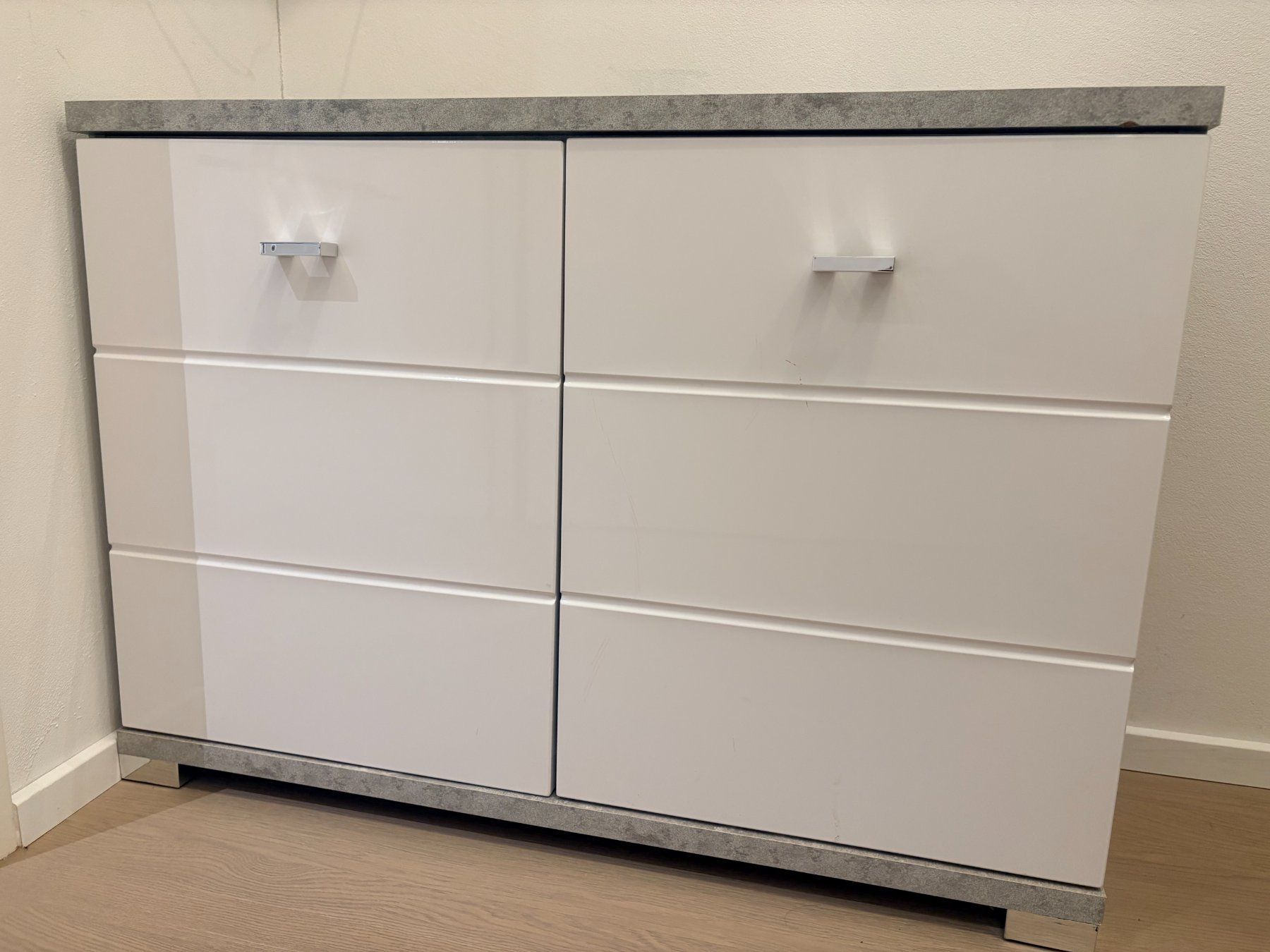 Cassettiere: Side by side door cabinet – Usato da Zürich venduto da akh_7xjv