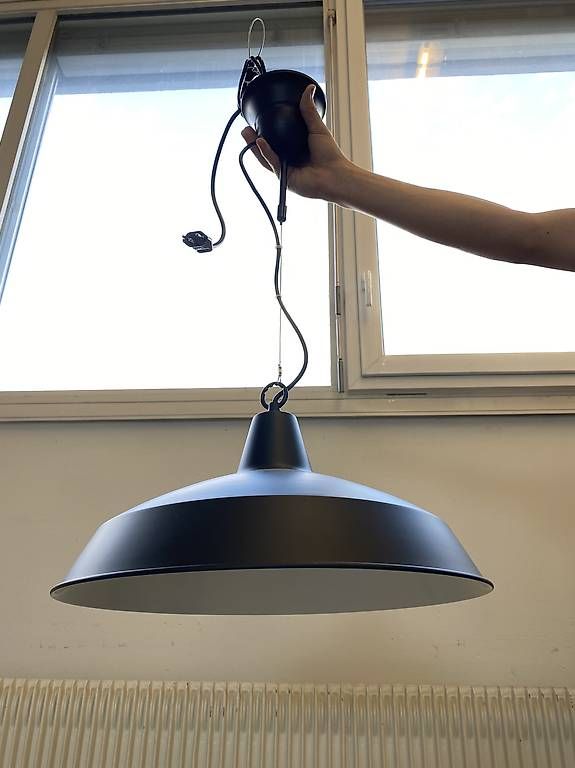 Lampadari & plafoniere: Industrieleuchte Vintage – Usato da Bern venduto da brompt 1