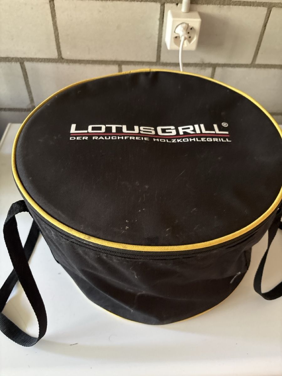 Grills: Lotus Grill gelb mit Tasche – Gebraucht aus Escholzmatt von pascalrue