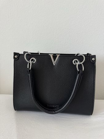 Borsa Torrente nera con tracolla nuova
