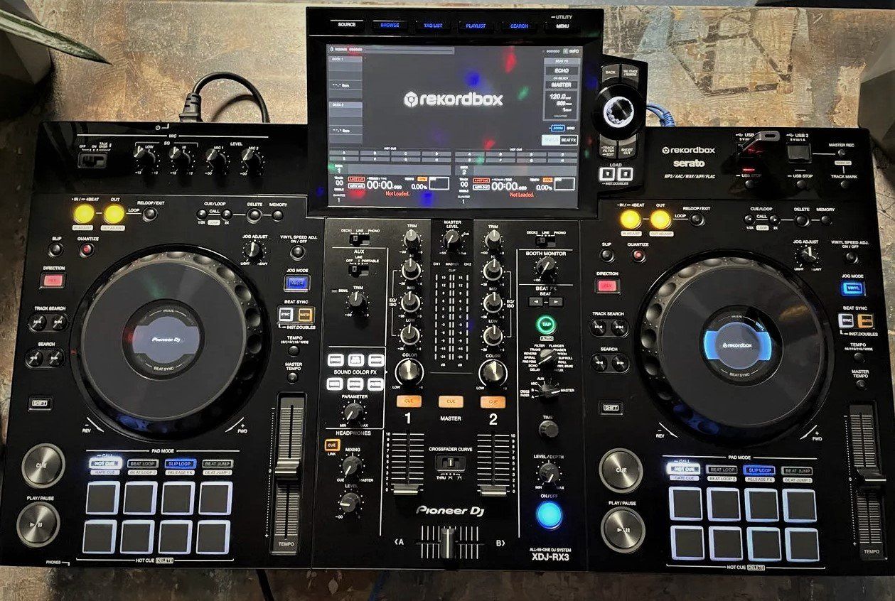Pioneer Mischpulte: DJ-Controller Pioneer XDJ-RX3 – Neu und originalverpackt aus Zürich von  5