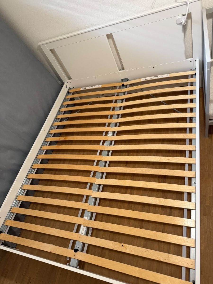 Ikea Betten: Ikea SONGESAND Bed frame, white, 160x200cm – Gebraucht aus Bern von odo_8c6k 1