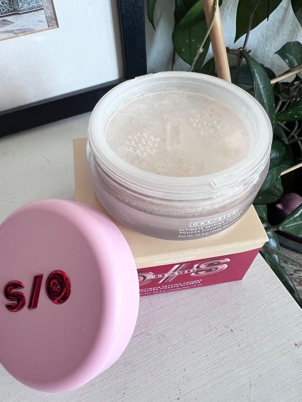 Make-up: ONESIZE Ultimate Setting Powder - Fixierender loser Puder – Nuovo (secondo la descrizione) da Effretikon venduto da YaMn 5