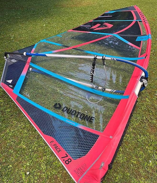 Duotone Surf: Duotone E-Pace 7.8 + X-Type 6.0 + North 100% Carbon Mast – Usato da Stallikon venduto da 8bft