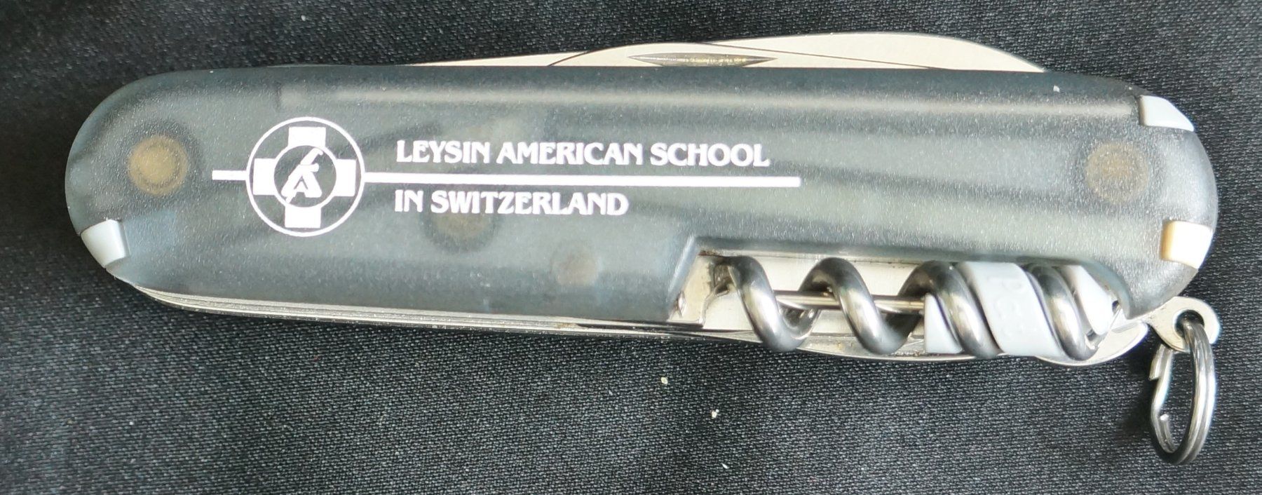Victorinox Coltelli tascabile: Original Victorinox Offiziersmesser mit Uhr, Leysin Ameri... – Nuovo (secondo la descrizione) da Thun venduto da Dl3604 1
