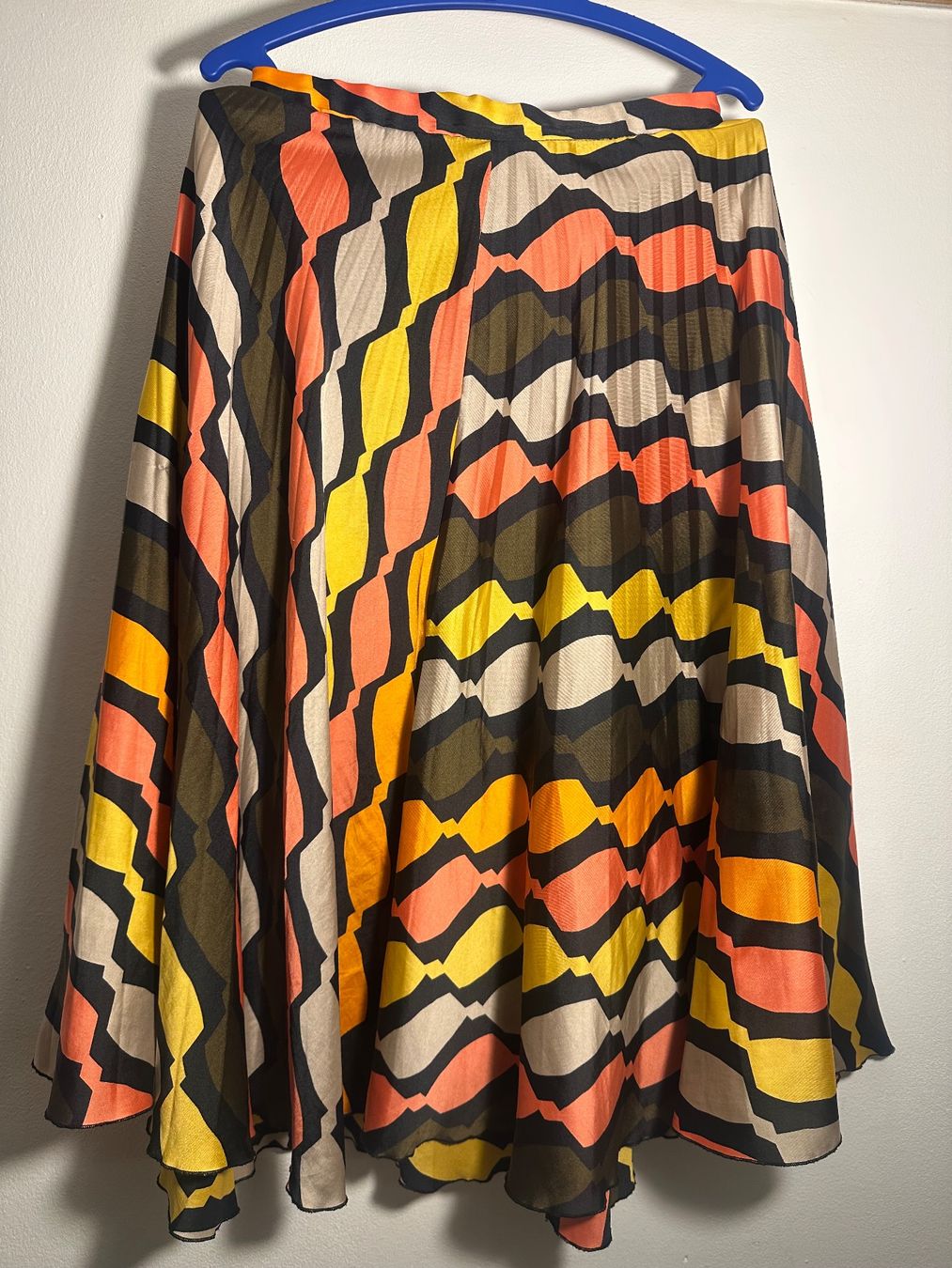 Zara Gonne: Rock Zara 100% Viscose – Usato da Zürich venduto da mbu_5f9r 1