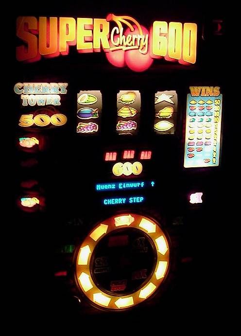 Slot Machine: Super Cherry 600 – Usato da Zürich venduto da Christobo 1