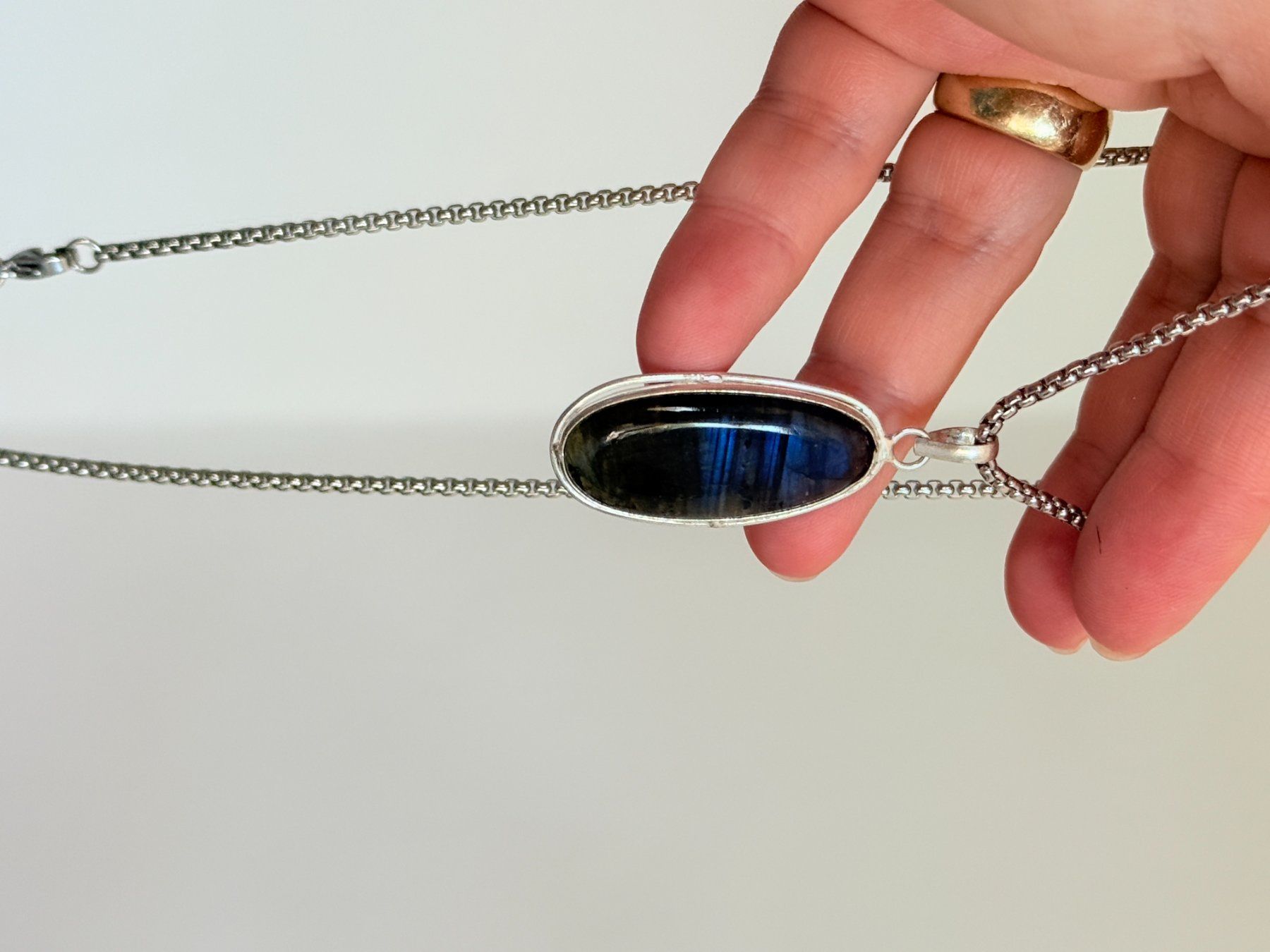 Catenine: Labradorite necklace – Nuovo e nell'imballaggio originale da Genève venduto da AGBERG 9