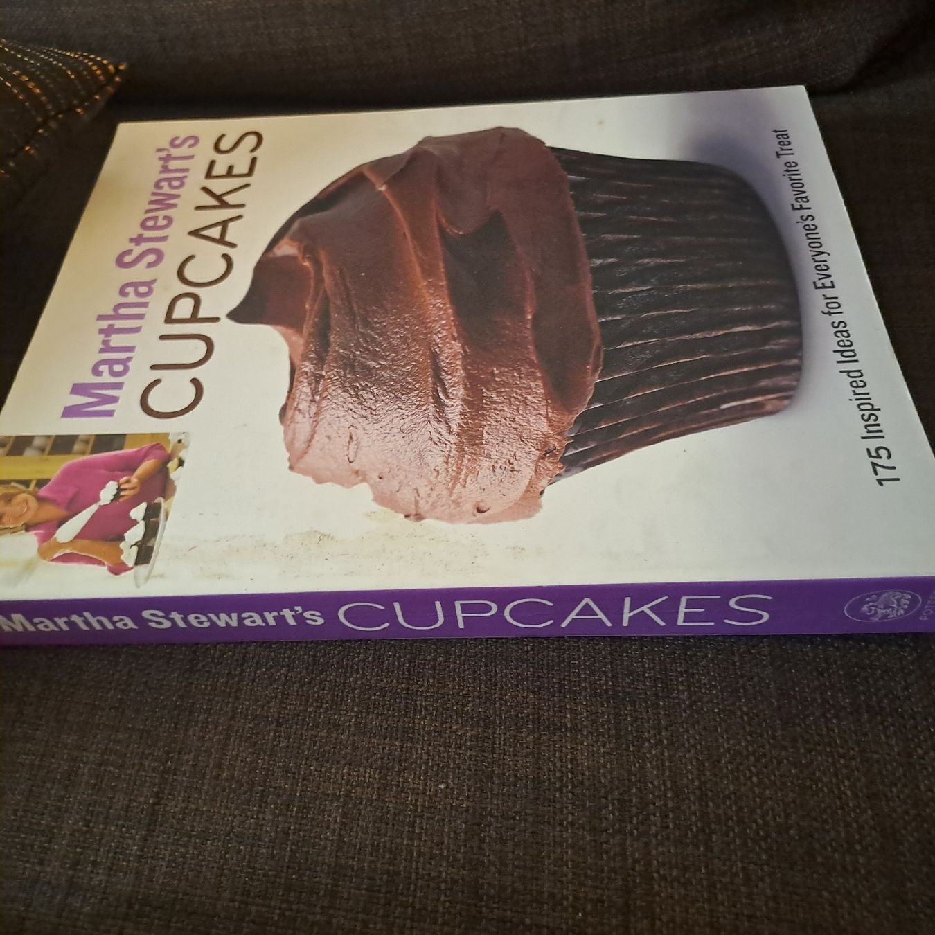 Libri: Cupcakes by Martha Stewart's – Usato da Oberengstringen venduto da ger_v5h5 1