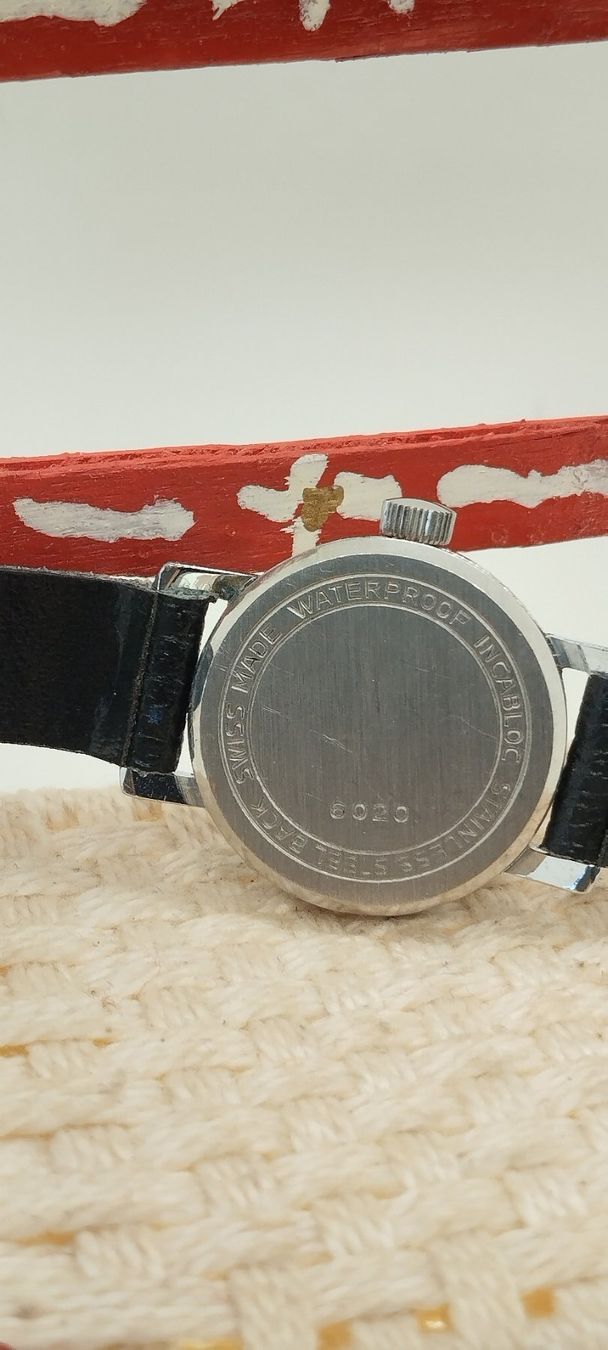 Avia Orologi: Montre vintage Avia – Usato da La Chaux-de-Fonds venduto da jac_9llg 4