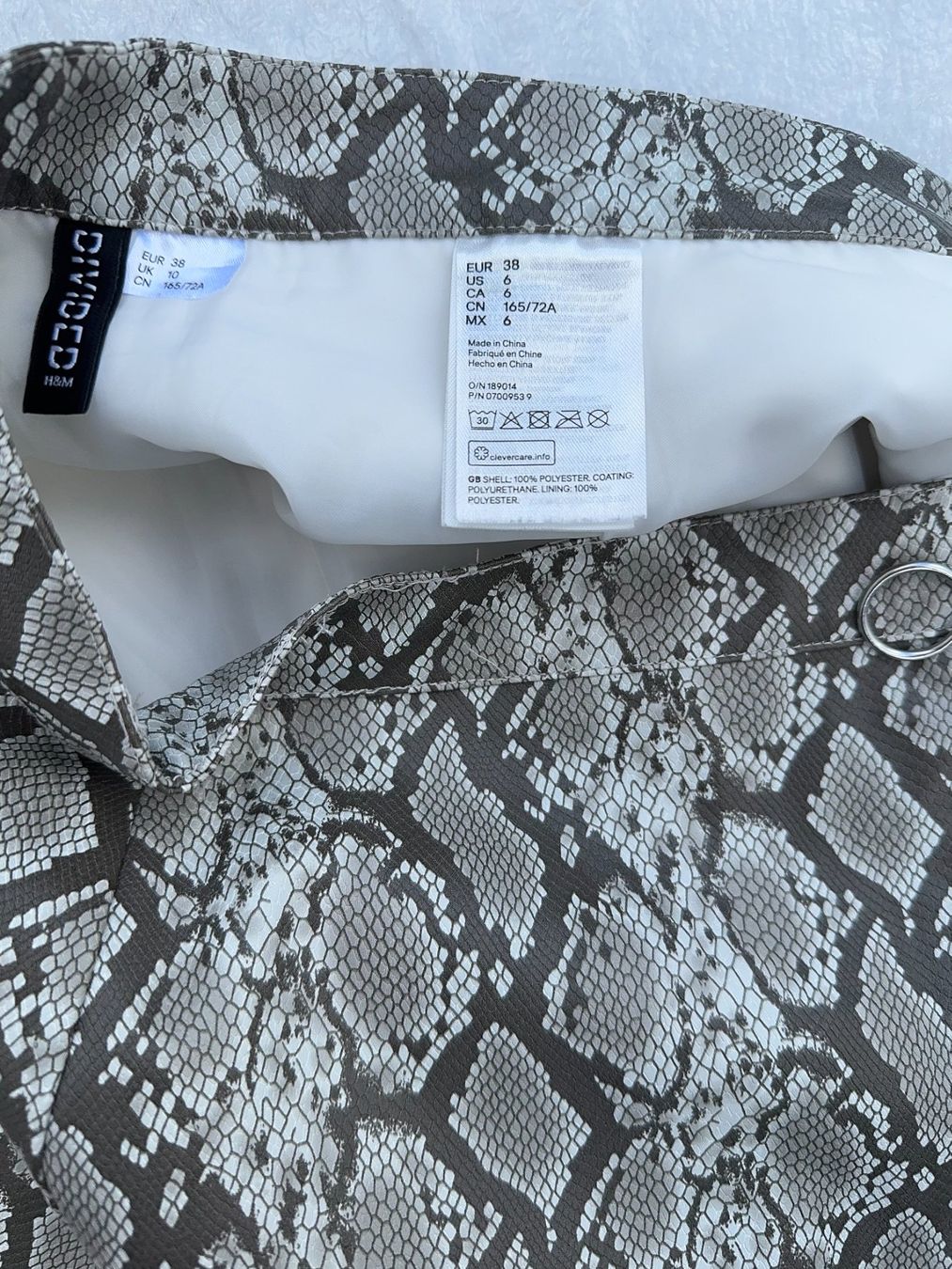 Jupes: Jupe imitation python T.38 – Neuf (Voir description) à Vandoeuvres par Zoccoli11 3