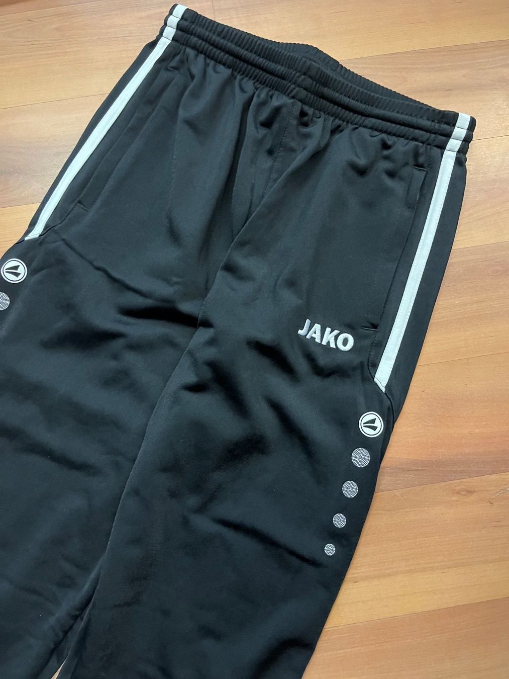 Jako-O Completi: JAKO Junioren Trainer, hellgrau/schwarz,  Grösse164 – Nuovo e nell'imballaggio originale da Adliswil venduto da vette56 4