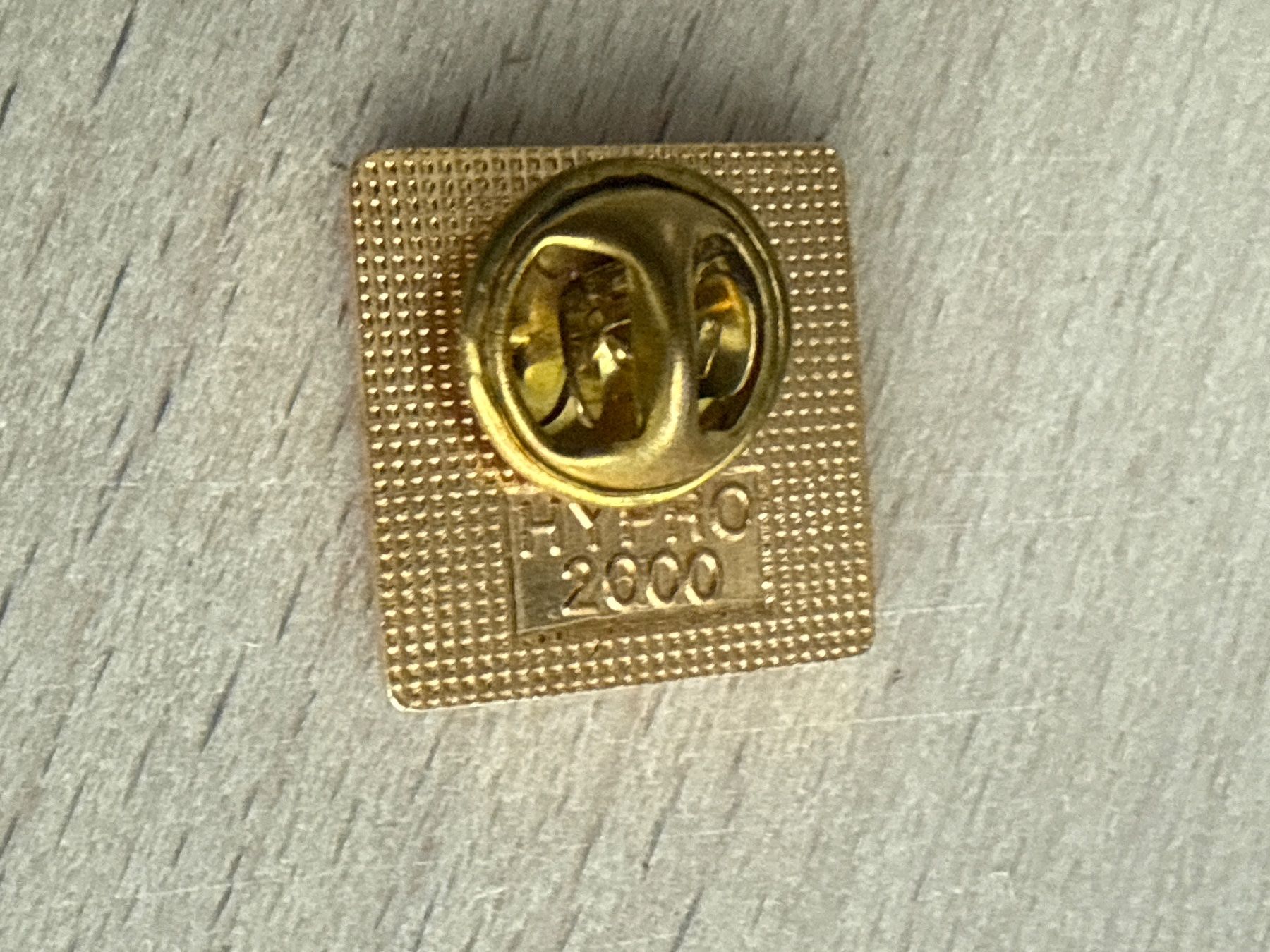 Placchette & Badge: Pin Fine Restaurants Swiss – Usato da Glattbrugg venduto da Schweigmatt 1