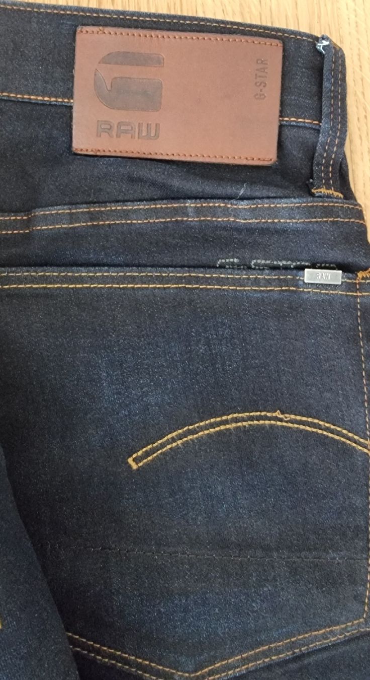 Jeans: Herren Jeans, RAW 3301 Relaxed,Gr.38 – Nuovo (secondo la descrizione) da Frauenfeld venduto da Bleeddragon 1