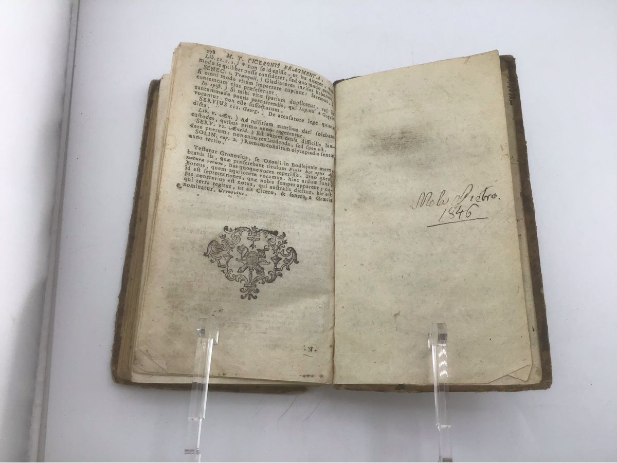 Bücher: M. Tullii CICERONIS de Officiis, 1755 – Defekt aus Nods von loredana18 5