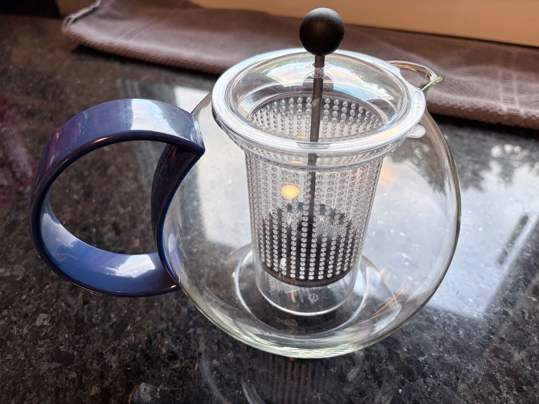 Bodum Teekannen: Bodum Teebereiter Assam 1l – Gebraucht aus Dättwil AG von Nl8-h23 2