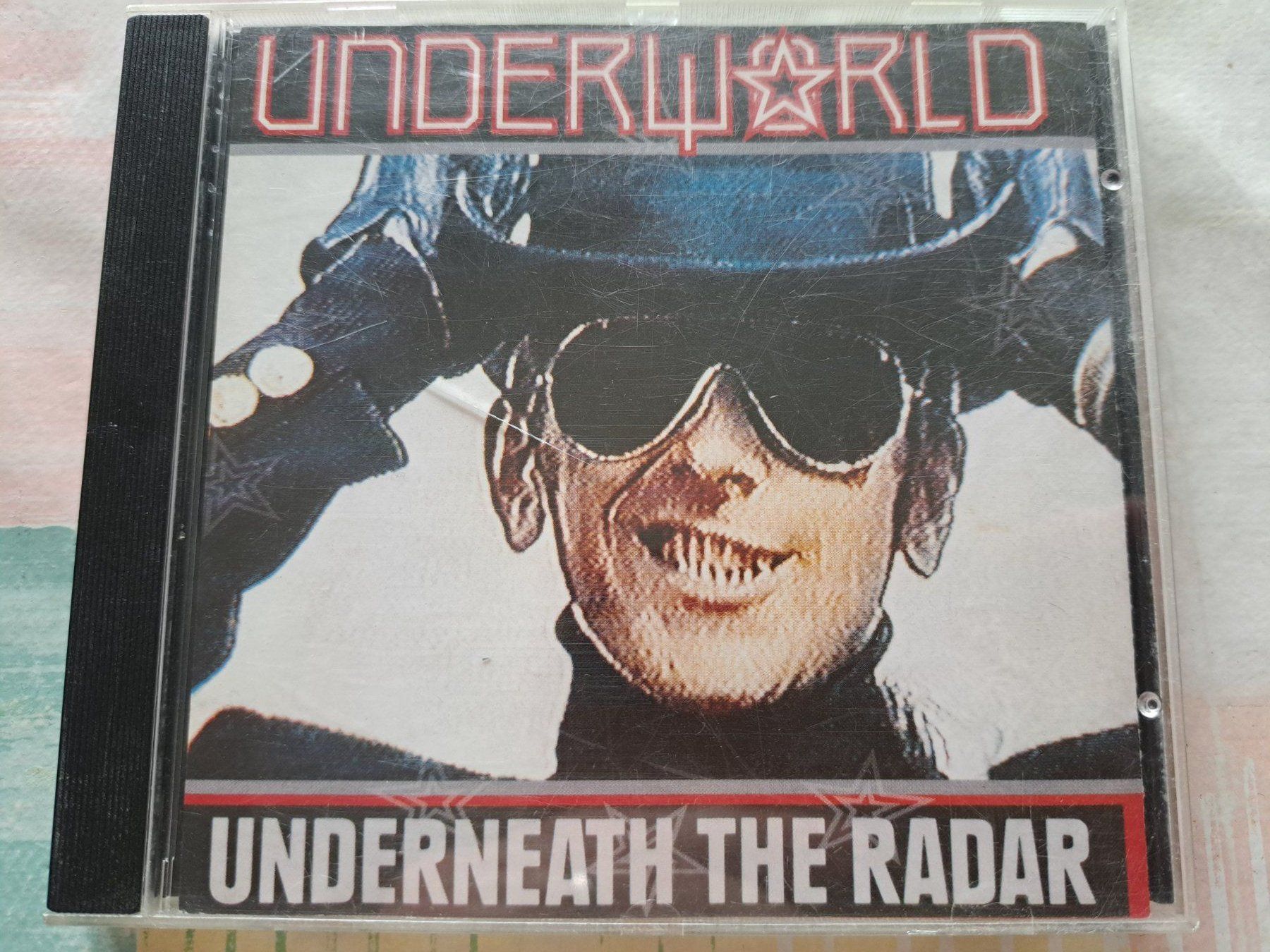 CDs: Cd Underworld - Underneath The Radar – Gebraucht aus Pully von bro_n52j
