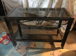 Table en fer forgé sur roulettes