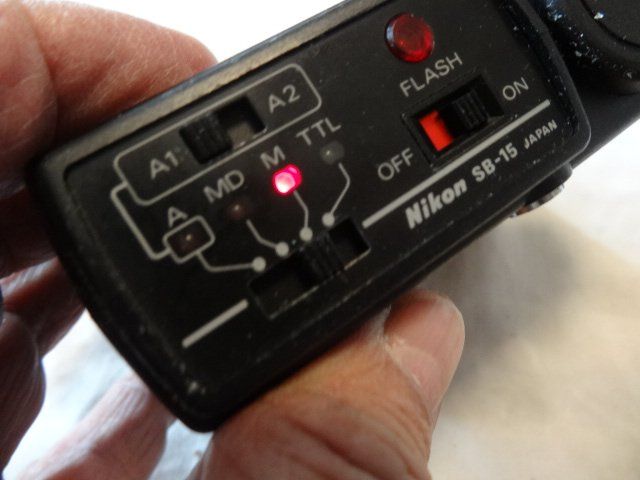 Nikon Fotocamera: NIKON SPEEDLIGHT SB 15- KAMERA. TIP TOP  LÄÜFT – Usato da zürich venduto da ahmad01 2