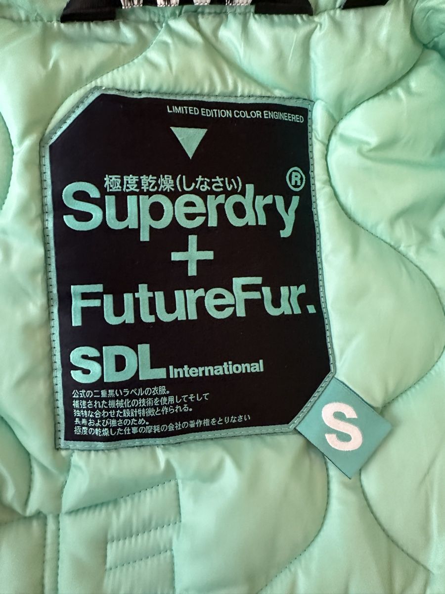 Superdry Giacche: Superdry Winterjacke Grösse S – Usato da Einigen venduto da Inna_ 2