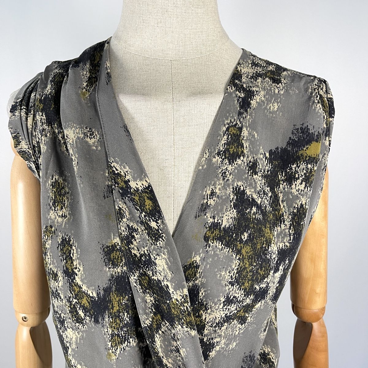 Iro Kleider: IRO Shana Silk Dress – Neu (gemäss Beschreibung) aus Freienbach von Avviivva_Shop 2
