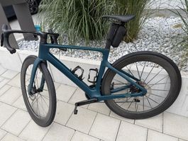 wunderschönes Carbonrennrad NO MAME mit Carbonrädern