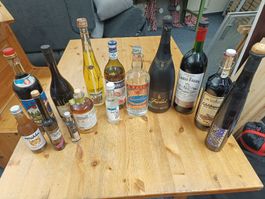 Diverse Alkohol-Flaschen Sammlung