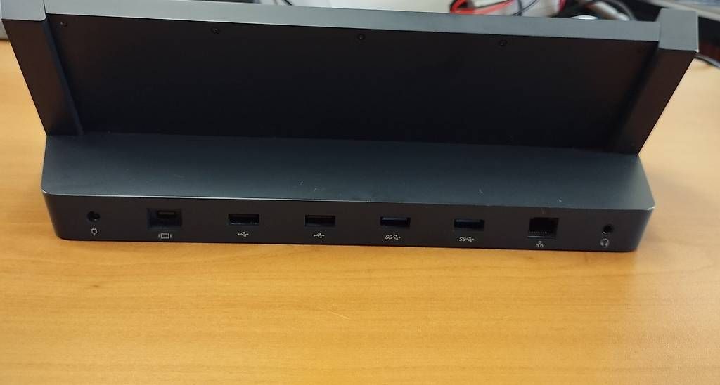 Docking station: Microsoft Surface Docking Station Model 1664 – D'occasion à Donneloye par ire_767q 1