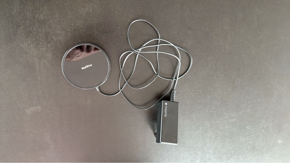 Mophie Caricabatterie: Mophie Charger - Power Up Your Devices – Nuovo (secondo la descrizione) da Bern venduto da Gbilly 1