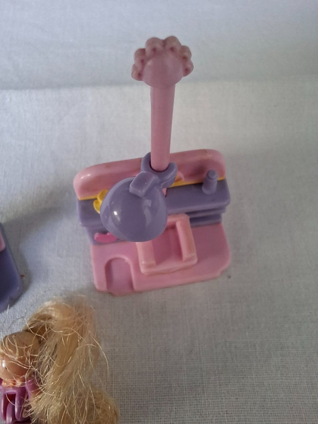 Polly Pocket Carillon: Polly Pocket 1995 Comb`n Curl Salon – Usato da Möhlin venduto da teddybaer8 3