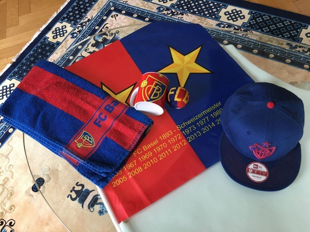 FCB FAN ARTIKEL SET, FAHNE, CAP, TUCH Kaufen auf Ricardo